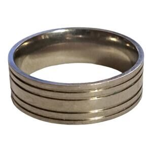 Titanium band size 13‎